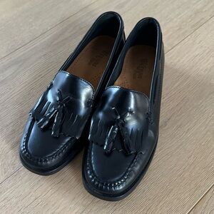 GH Bass Weejuns Marietta Penny Loafers with Tassle - Size 5.5 M